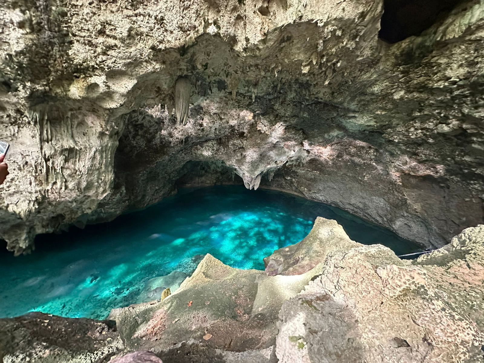 Los Tres Ojos - Gruta com Três Lagos