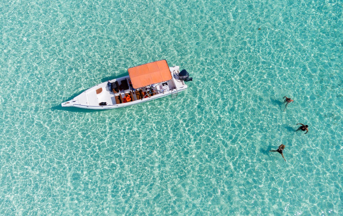 Barco privativo para Ilha Saona experiência VIP exclusiva Punta Cana
